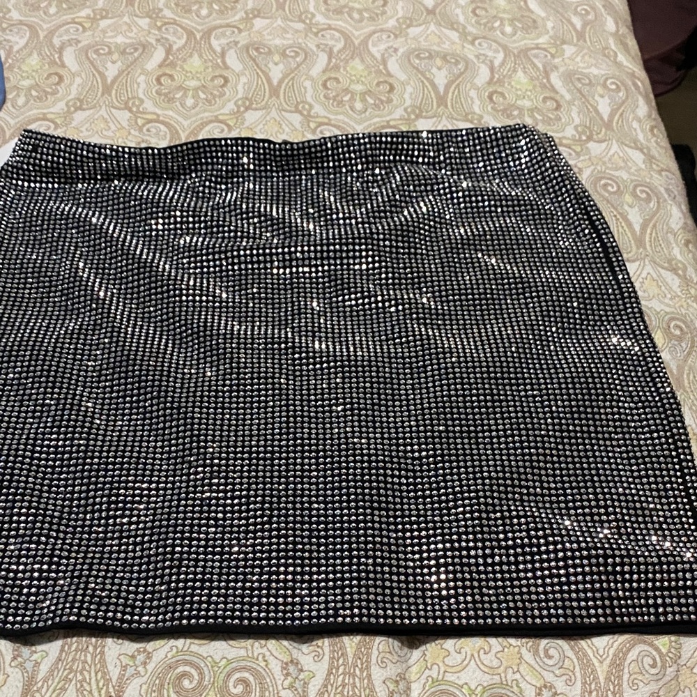 Chic Black and Silver Mini Skirt